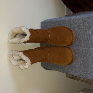 Tan boots